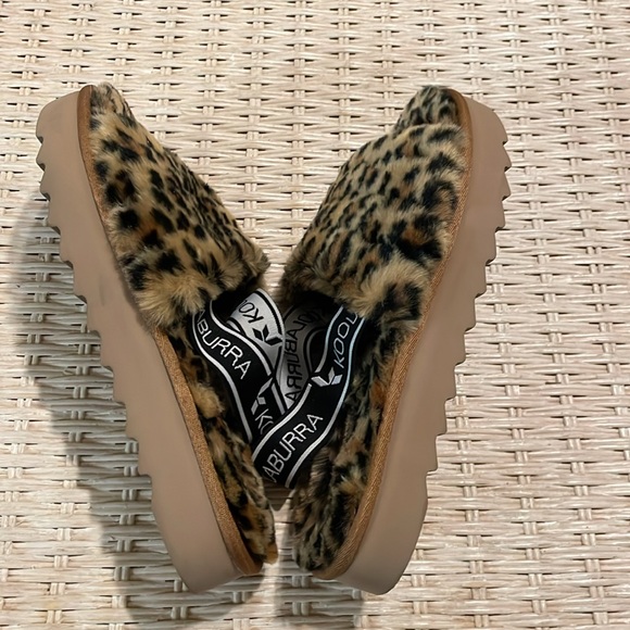 koolaburra by Ugg  Leopard Print strap sandals size 9 - Picture 5 of 5